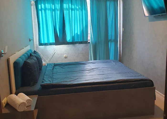 View Deluxe * Τριάβνα